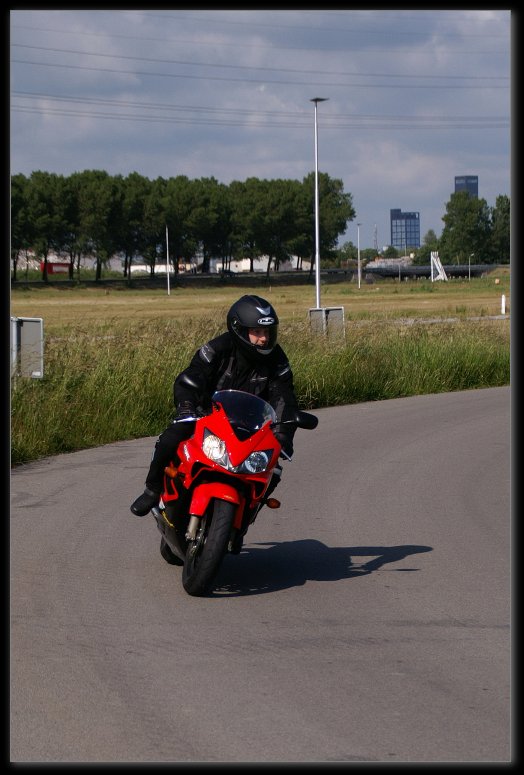 502x752 pixels (75K)